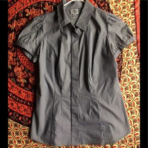 🌻 Business Button up Pin Stripe Small Worthington